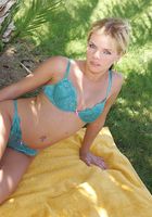 Sexy babe Chelsea teases with her fit naked body outdoors, Chelsea (che029) ATK Archives: Chelsea (Sexy babe Chelsea teases with her fit naked body outdoors)