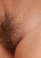 Hairy Dizzy spreads her furry bush, Dizzy (diz001) ATK Natural & Hairy: Dizzy (Hairy Dizzy spreads her furry bush)