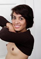 ATK Galleria: Amber Summers (Jenna strips down)