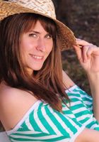 Hairy Katy spreads her bush outside, Katy (kat215) ATK Natural & Hairy: Katy (Hairy Katy spreads her bush outside)