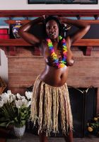 Black model Nikki masturbates, Nikki (nik105) ATK Exotics: Nikki (Black model Nikki masturbates)