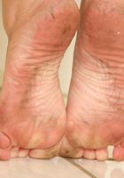 Riley in footfetish, Riley (ril004) ATK Galleria: Riley (Riley in footfetish)