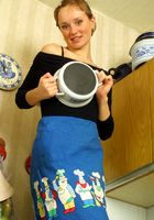 Hairy pussy in an apron, Svetlana (sve010) ATK Archives: Svetlana (Hairy pussy in an apron)